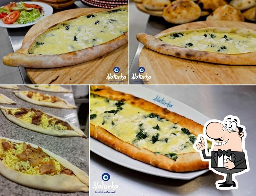 Alaturka kebab pizza